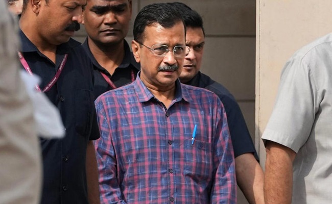 ED Tightens The Noose: Kejriwal's Hawala Chats Revealed!